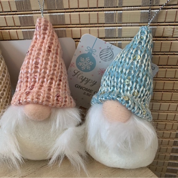 NWT 3 Piece Holiday Gnomes Decorations Ornaments Set - Picture 3 of 4